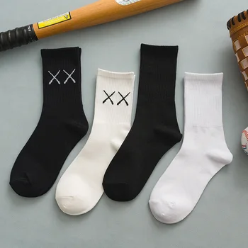4 пары в упаковке для женщин, новое поступление, черные, белые, однотонные спортивные носки, модные забавные хлопковые носки hapyy